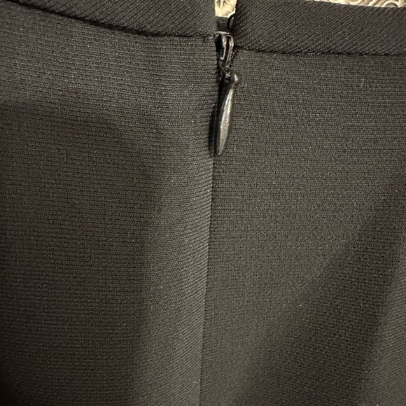 NWT LE SUIT Black Skirt - Picture 3 of 4
